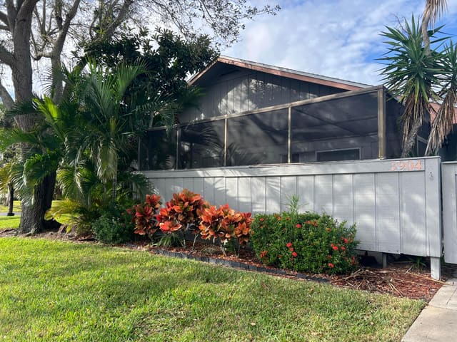 3904 NW Cinnamon Tree Circle, sold in Cinnamon Tree, Jensen Beach, FL