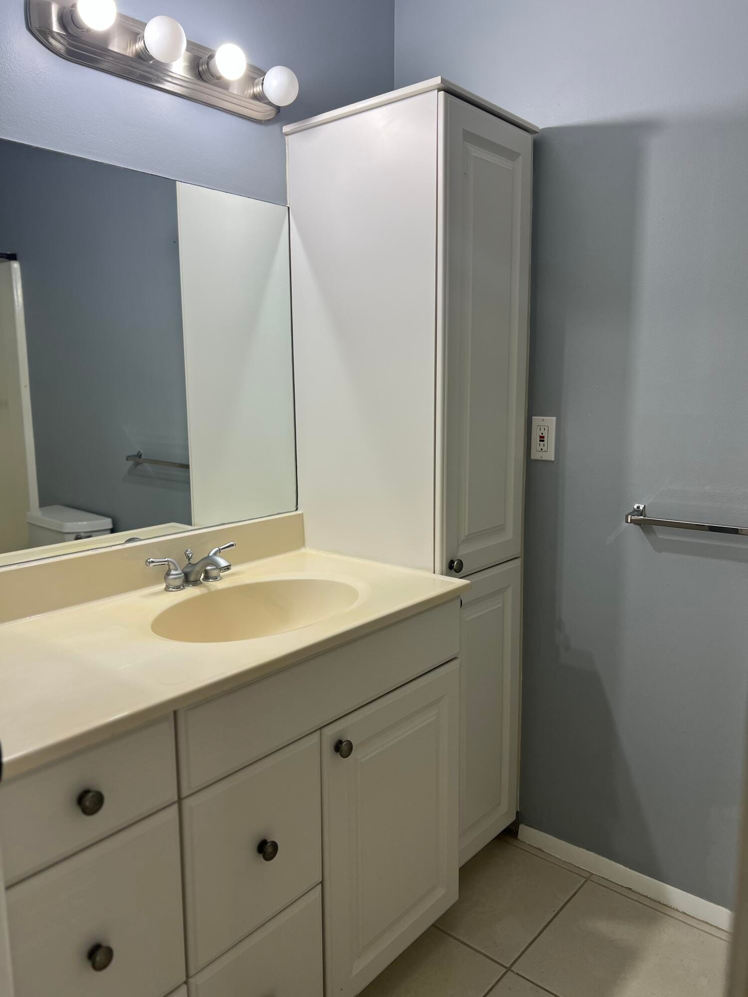 3904 NW Cinnamon Tree Circle, Jensen Beach, FL 34957 photo 18