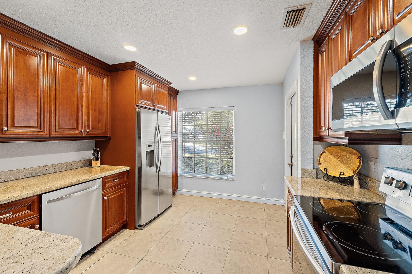 114 Pennock Landing Circle — photo 11