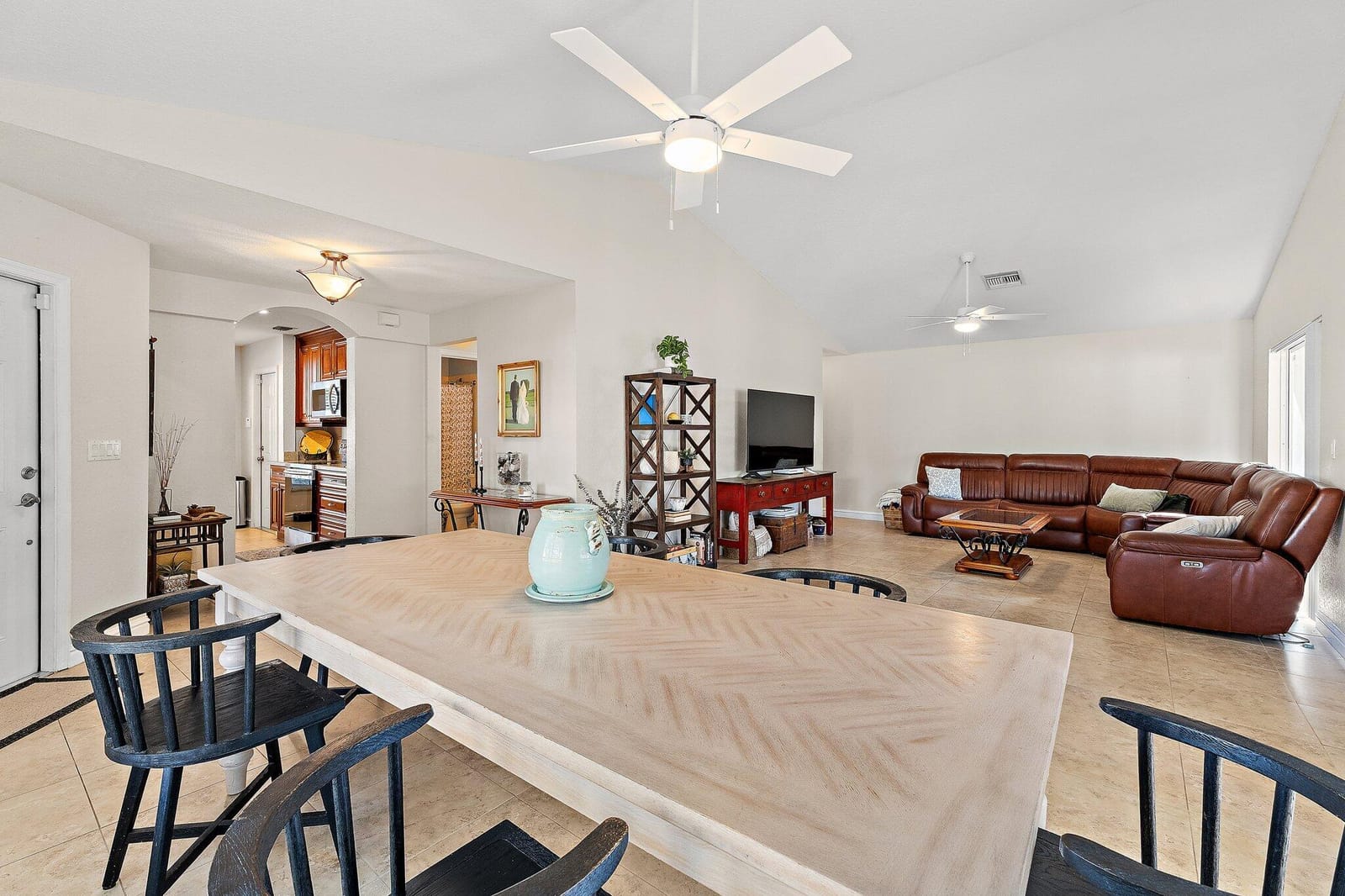 114 Pennock Landing Circle — photo 6