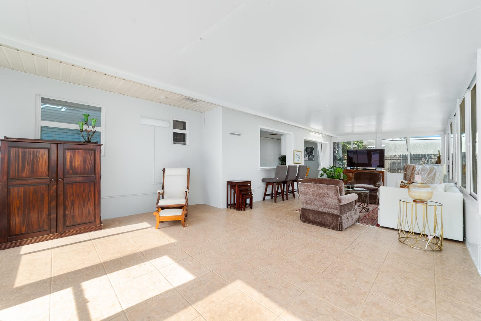 9356 Bloomfield Drive — photo 12