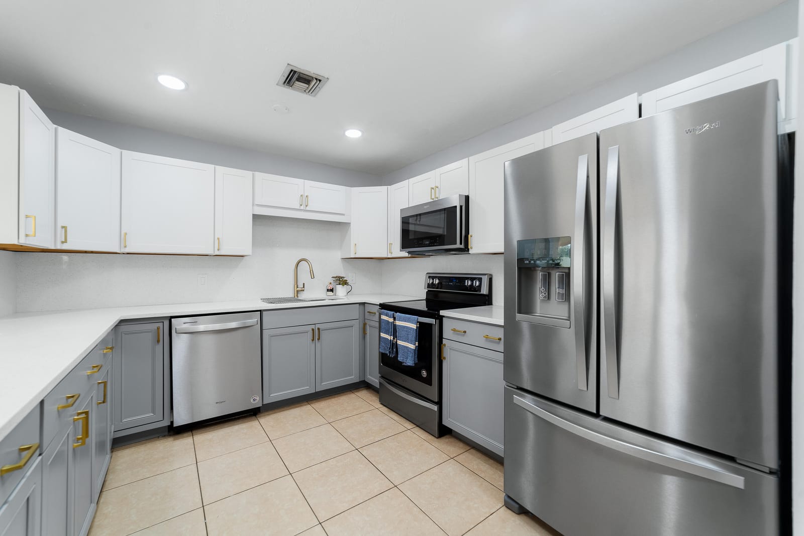 9356 Bloomfield Drive — photo 7