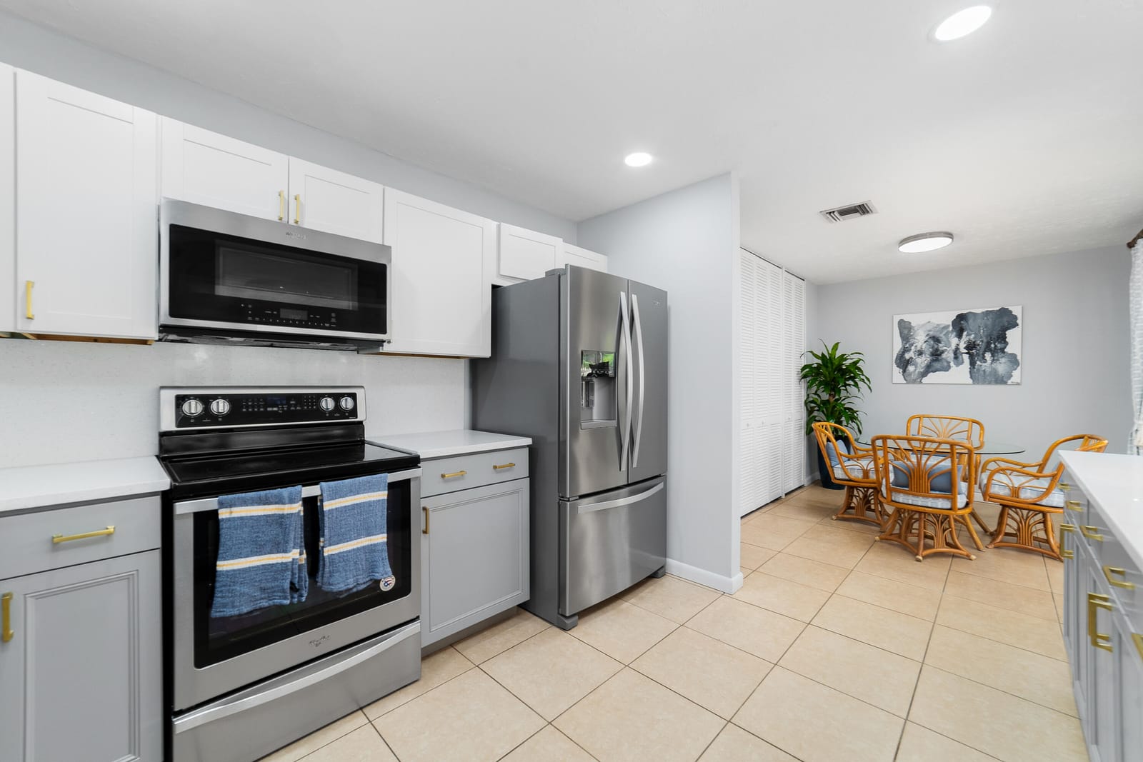 9356 Bloomfield Drive — photo 8
