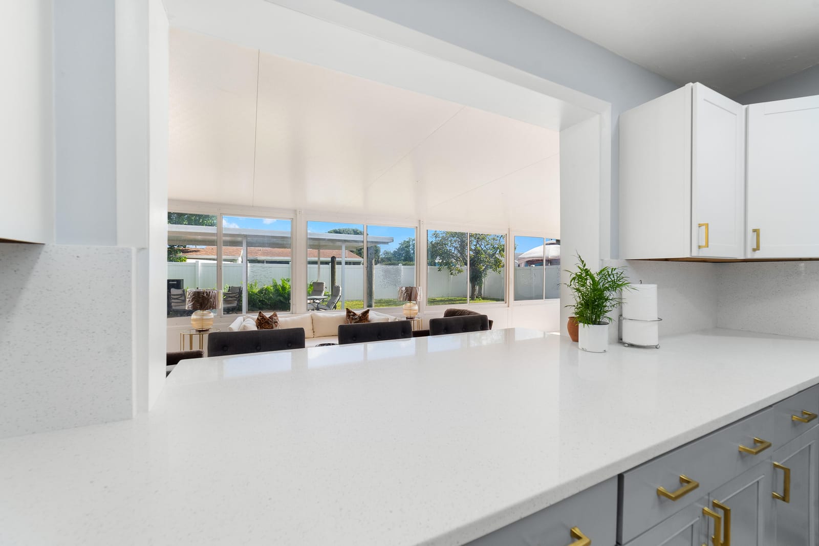 9356 Bloomfield Drive — photo 9