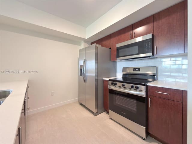 11239 NW 4th Terrace A1.20, Sweetwater, FL 33172