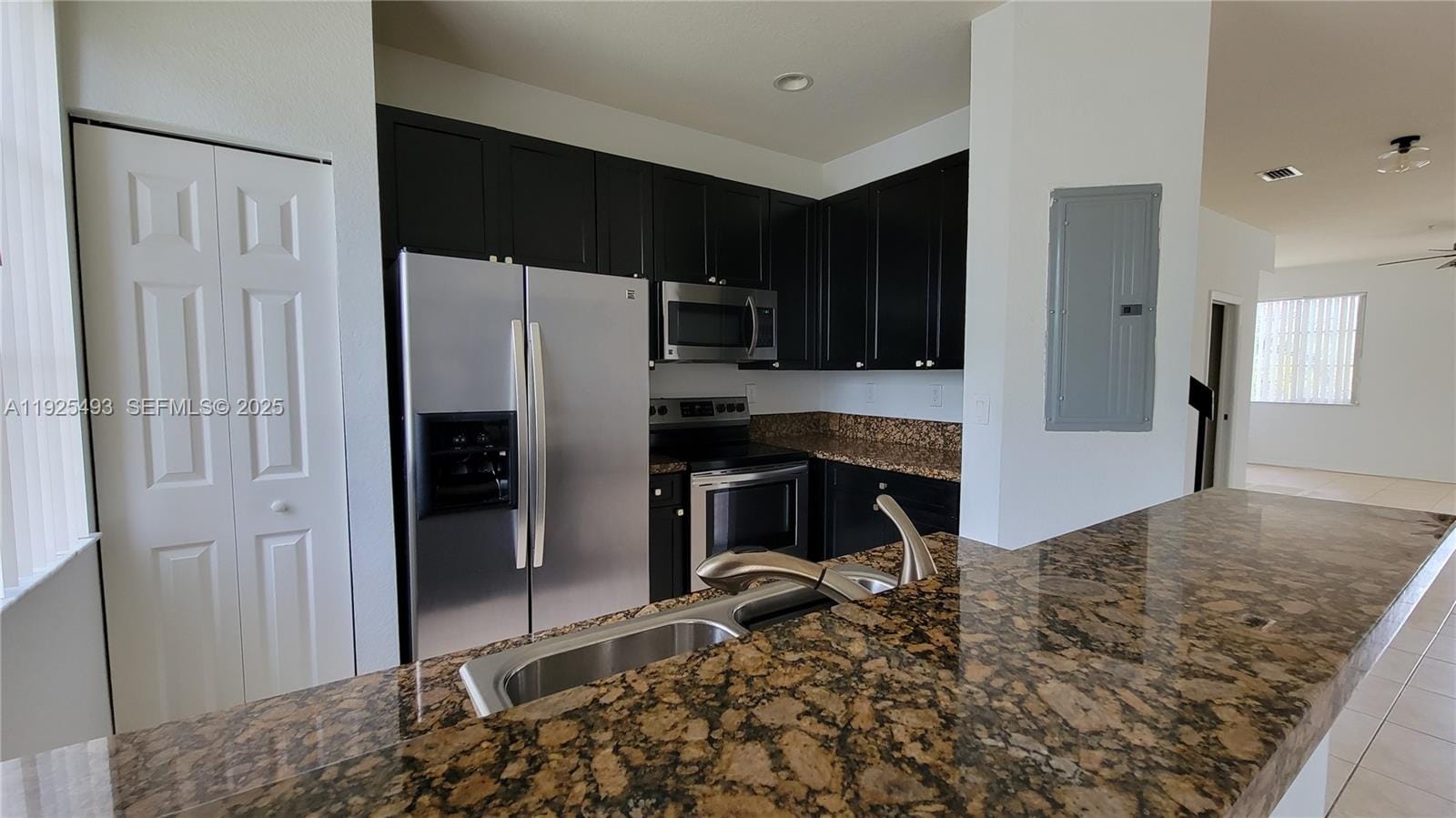 12600 SW 50th Court 437 — photo 4