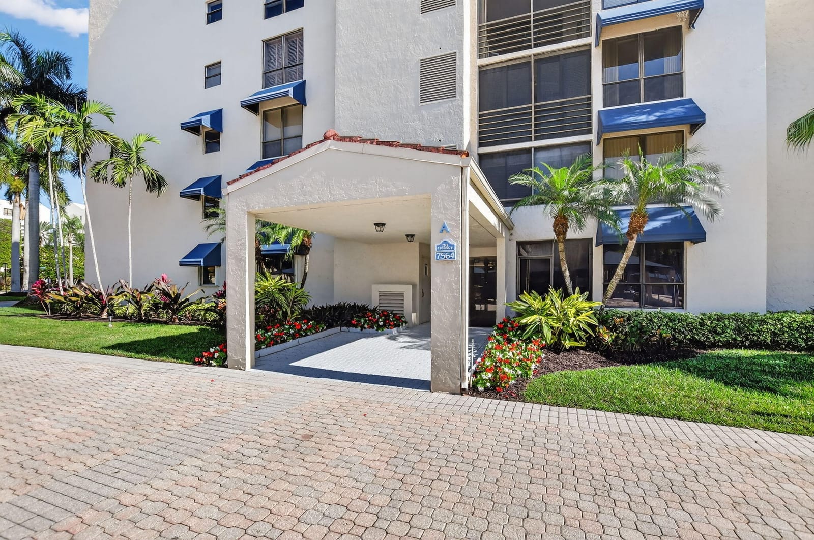 7564 Regency Lake Drive 701, Boca Raton, FL 33433