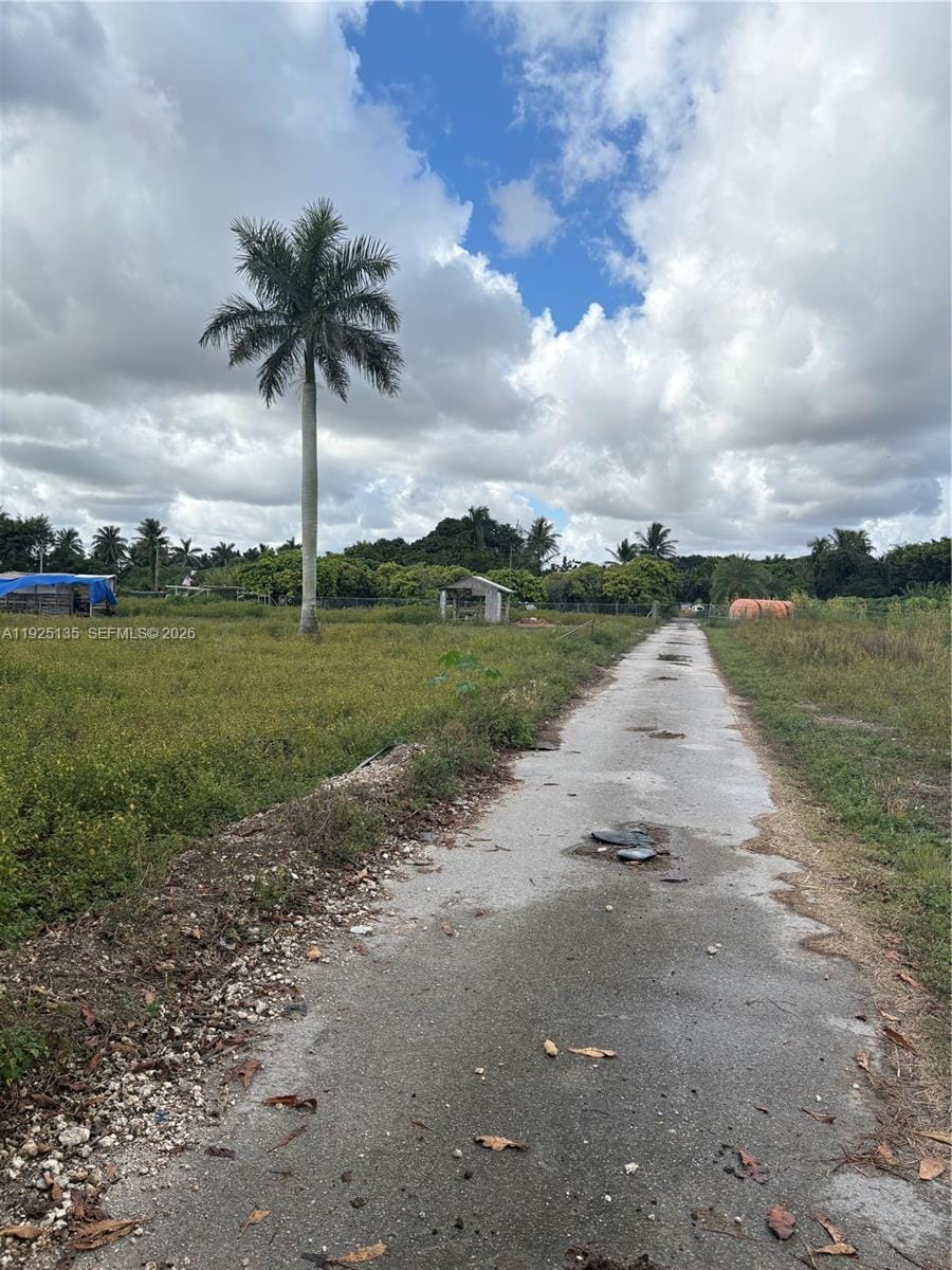 Krome Avenue — photo 3