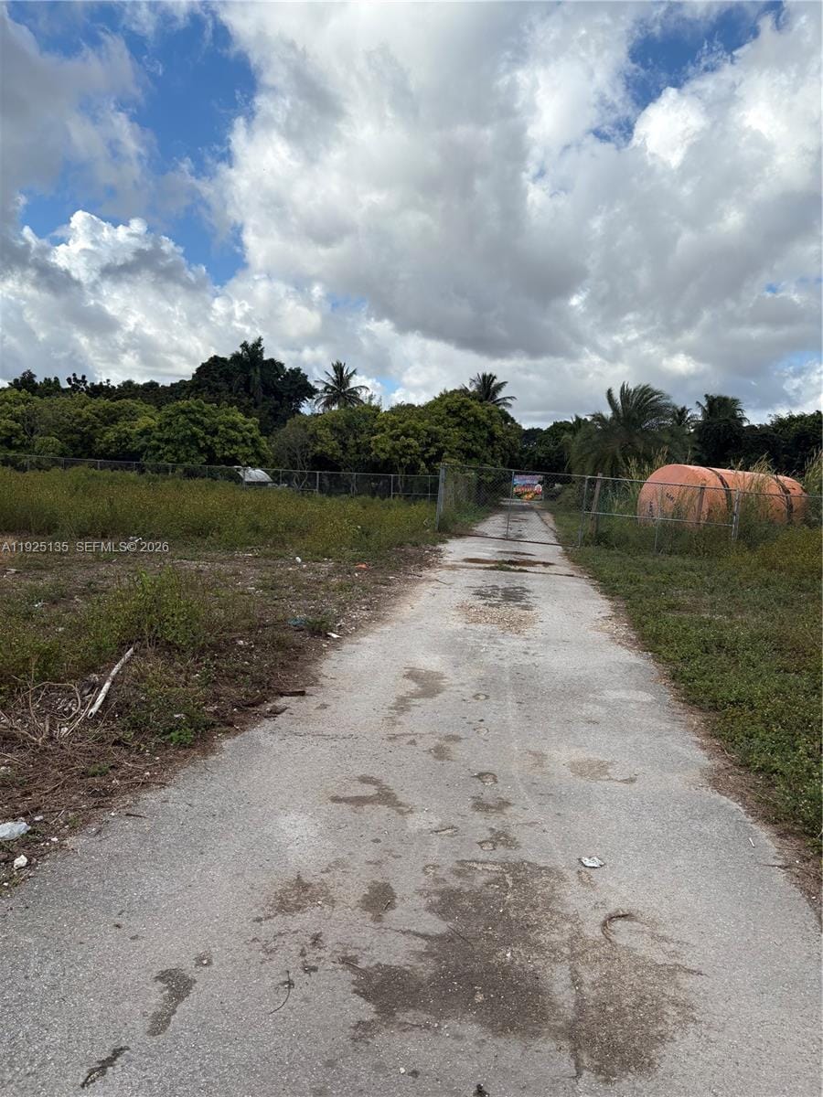 Krome Avenue — photo 7
