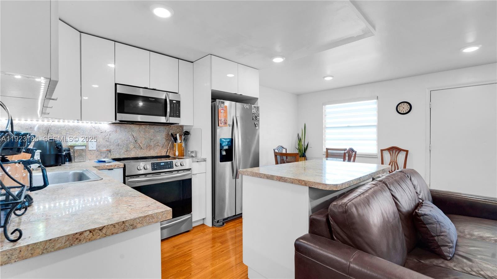 551 SW 135th Avenue 208B, Pembroke Pines, FL 33027 photo 6