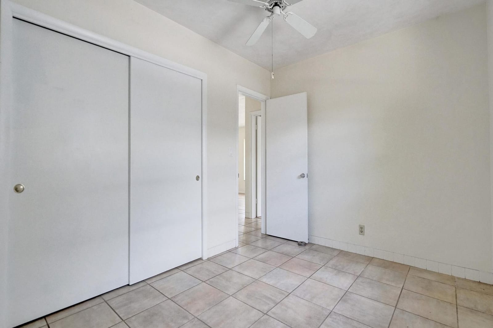 1801 NE 23rd Avenue, Fort Lauderdale, FL 33305 photo 26