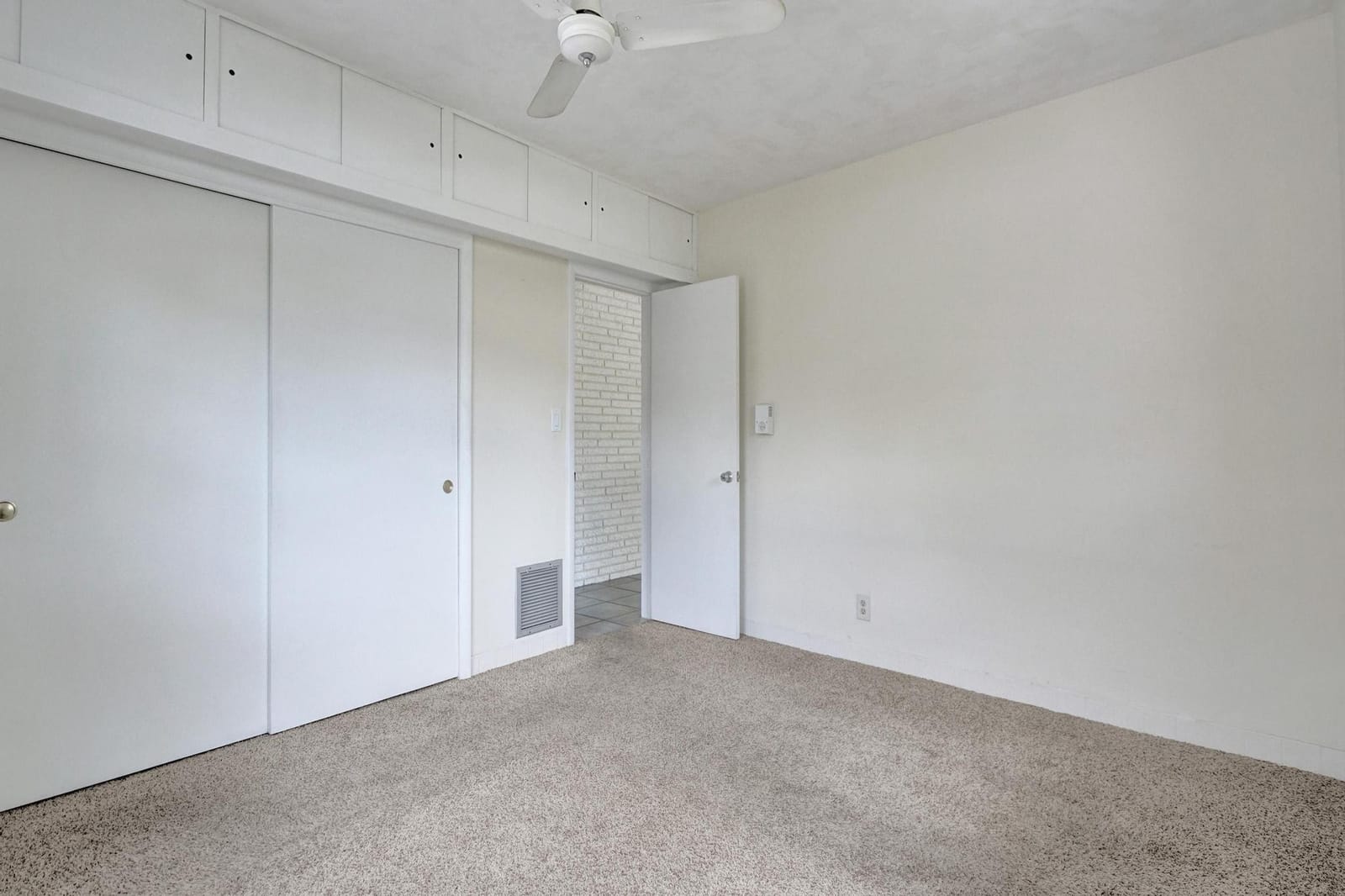 1801 NE 23rd Avenue, Fort Lauderdale, FL 33305 photo 28