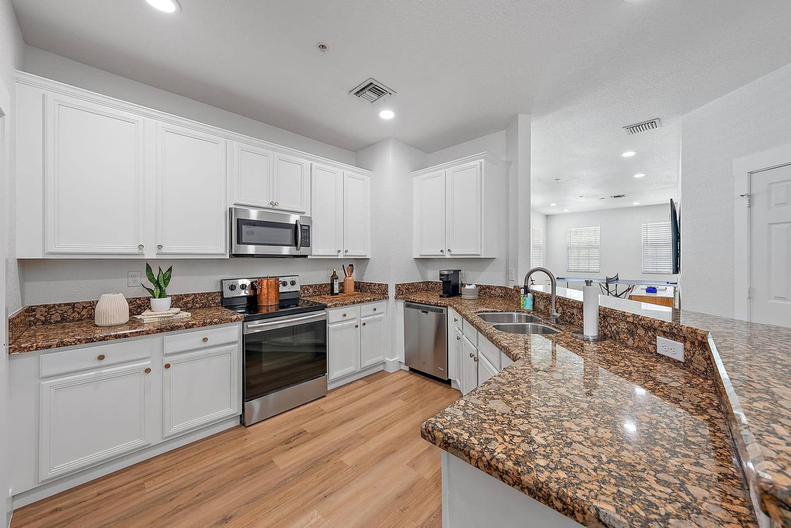 107 Pond Apple Lane 105, Jupiter, FL 33458 photo 13