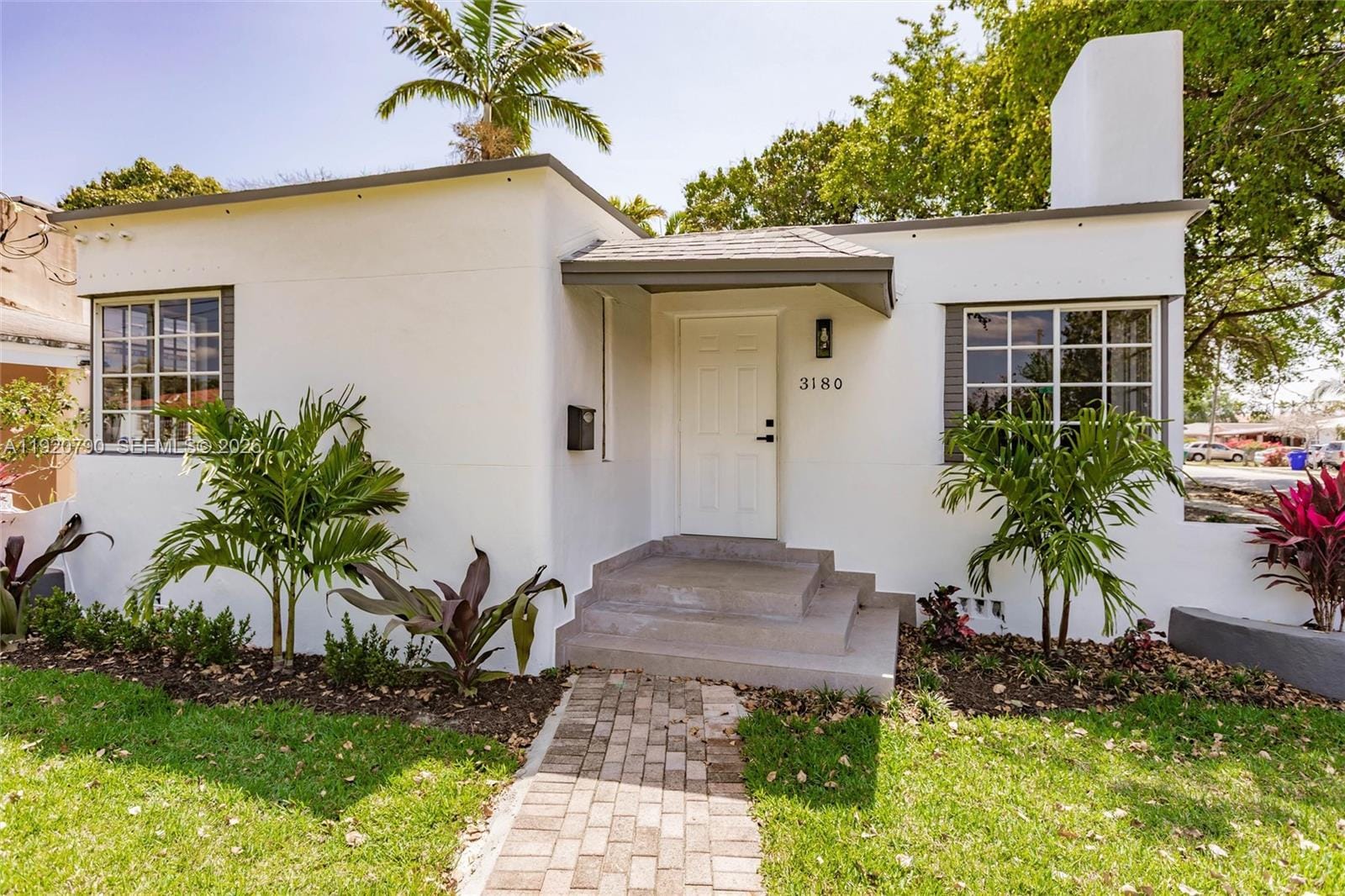 3180 NW 2nd Street, Miami, FL 33125 photo 2