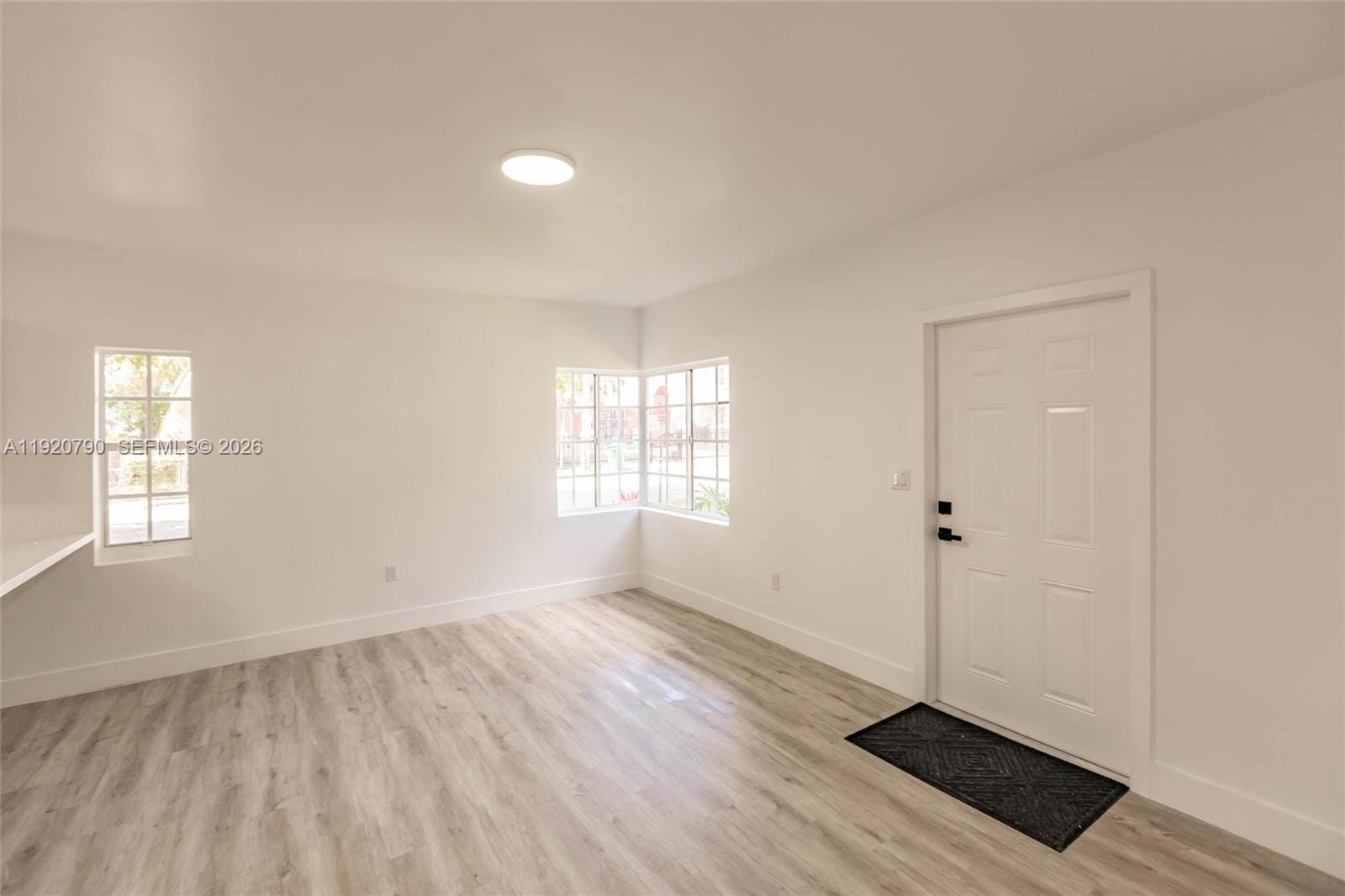 3180 NW 2nd Street, Miami, FL 33125 photo 4