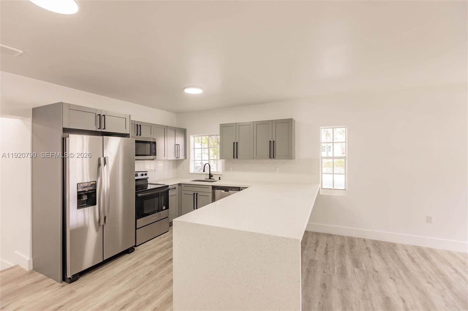 3180 NW 2nd Street, Miami, FL 33125 photo 7