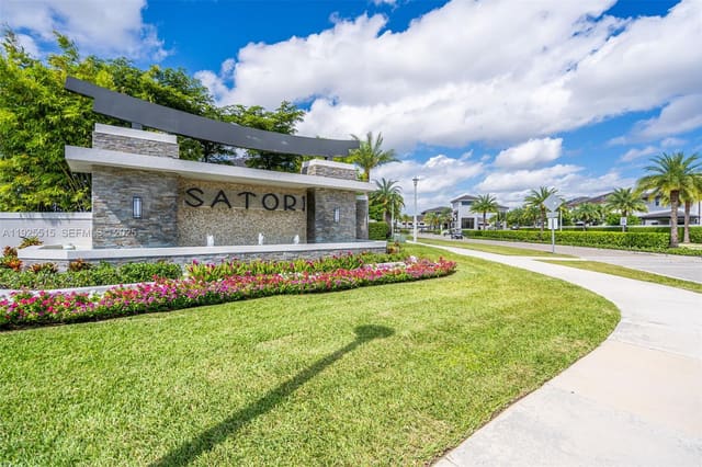 9114 NW 158th Street, Miami Lakes, FL 33018