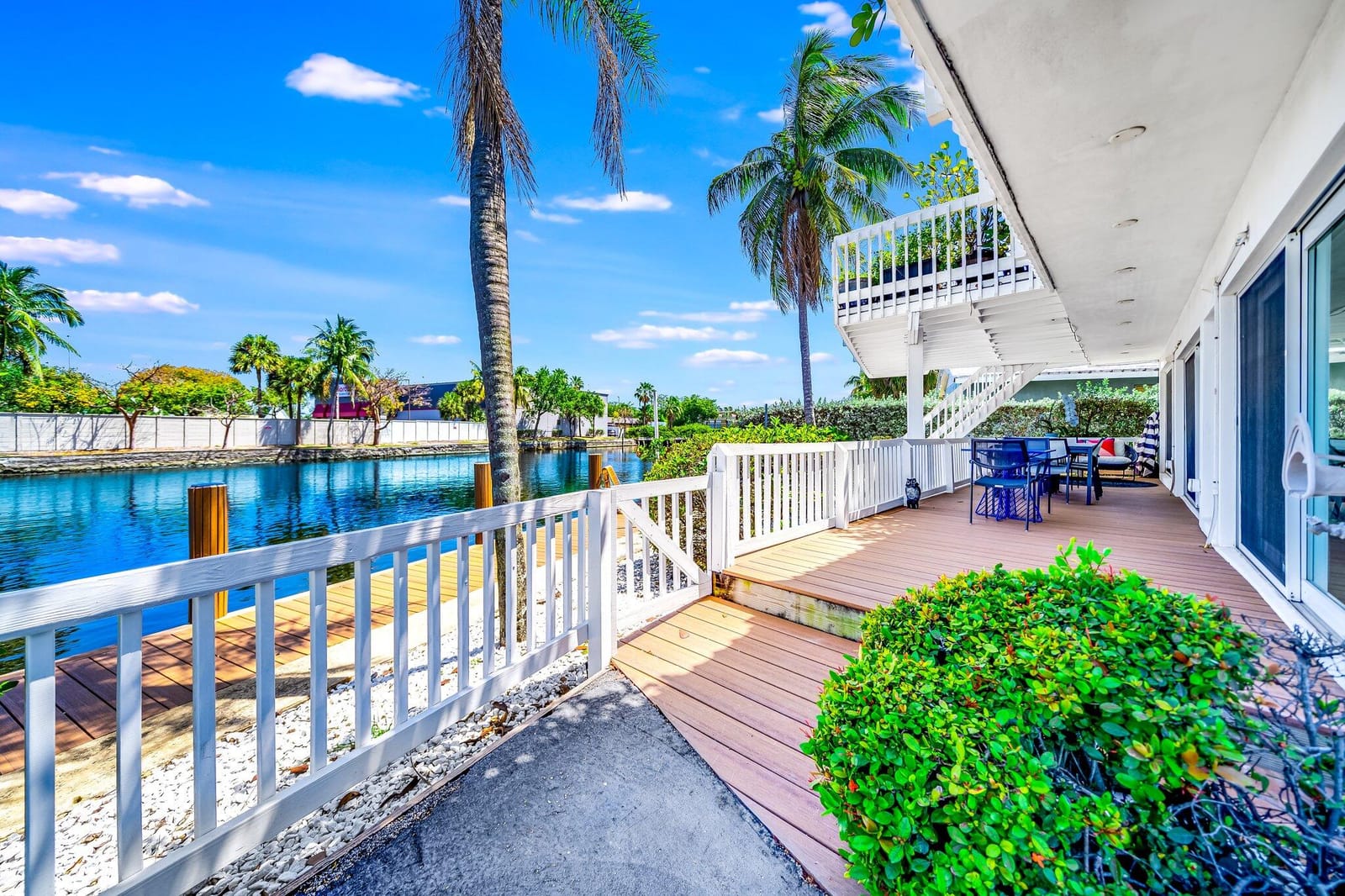 2200 NE 26th Street, Wilton Manors, FL 33305 photo 27