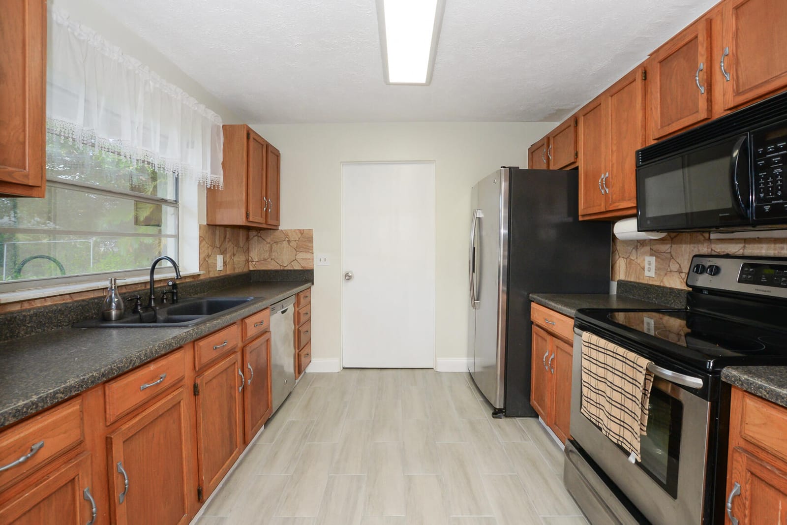 5409 Sunset Boulevard, Fort Pierce, FL 34982 photo 12