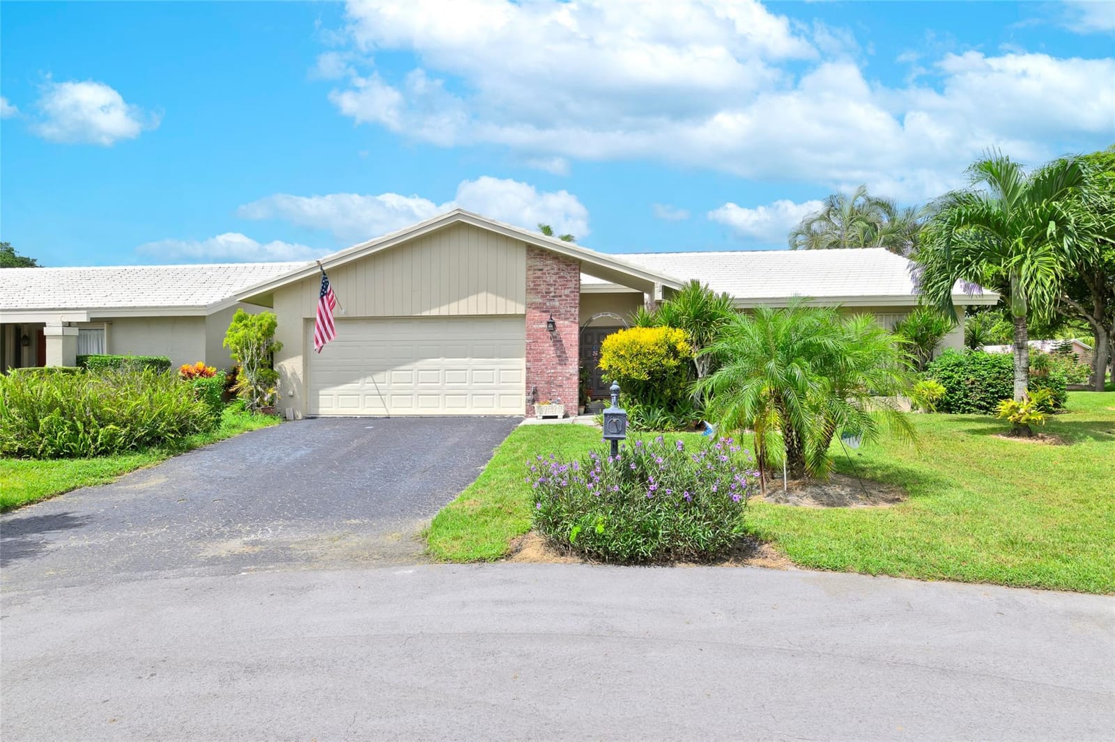 22349 Treetop Circle, Boca Raton, FL 33433 photo 2