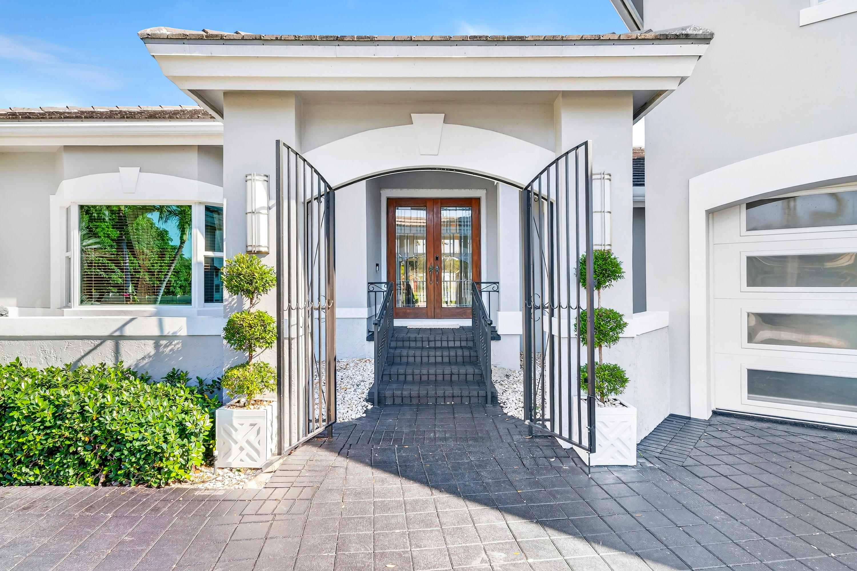 6 Cloister Circle, West Palm Beach, FL 33401, West Palm Beach