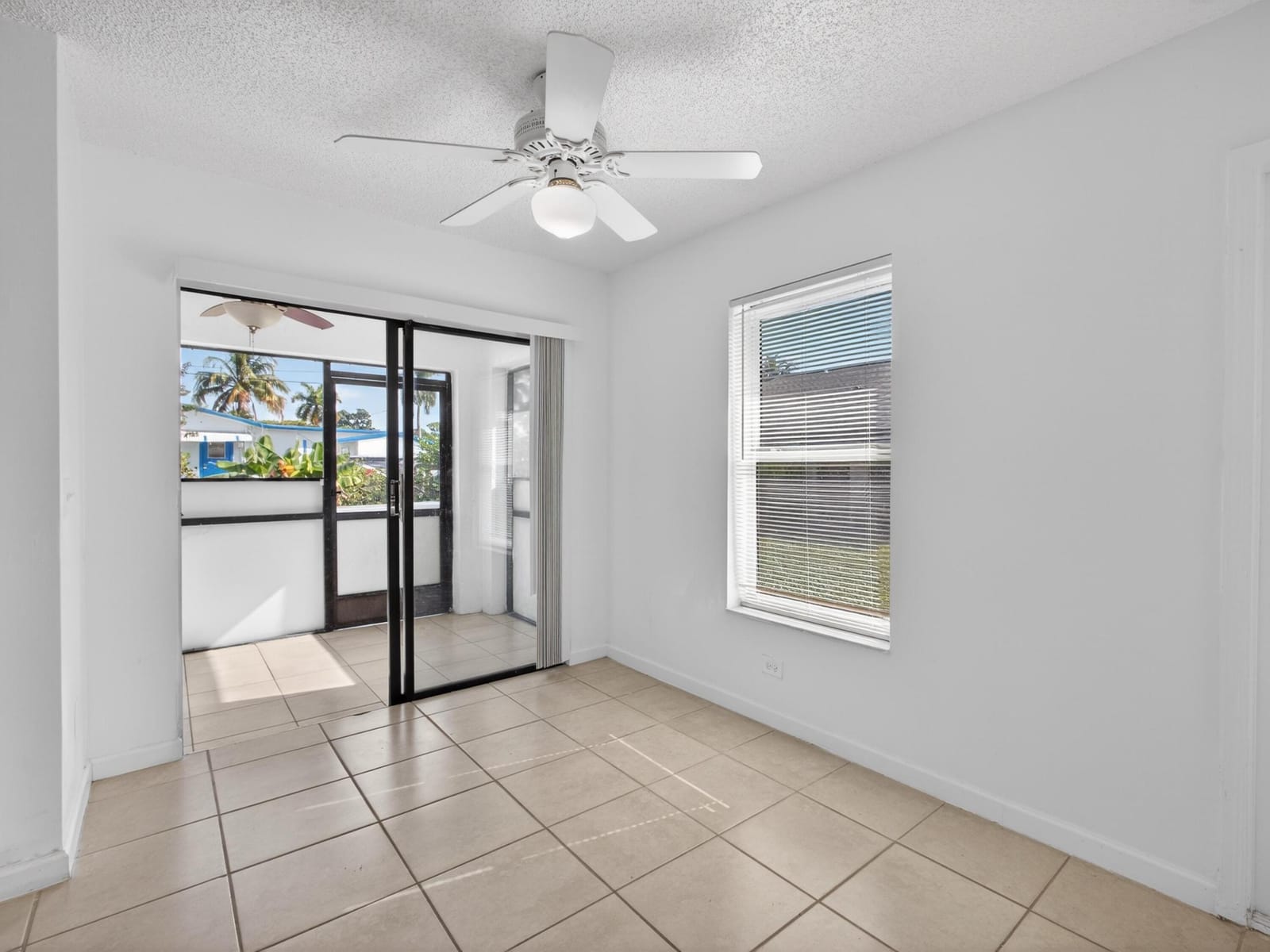 2548 Ida Way — photo 10