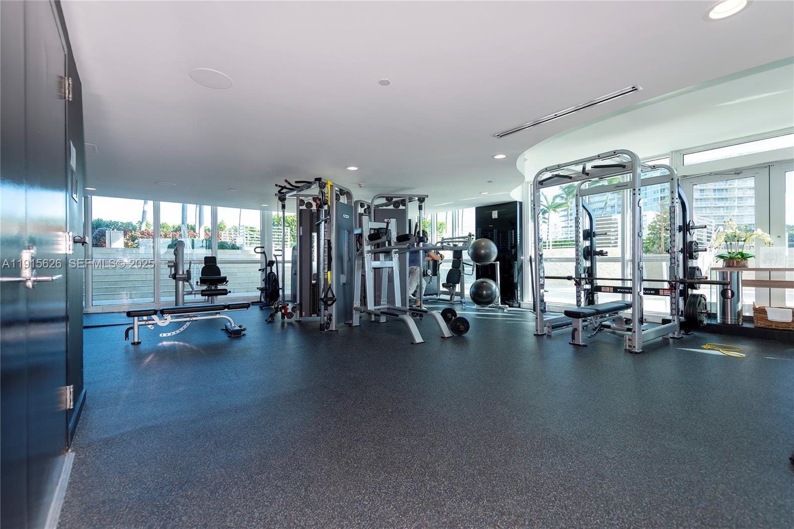 540 West Avenue 413, Miami Beach, FL 33139 photo 27