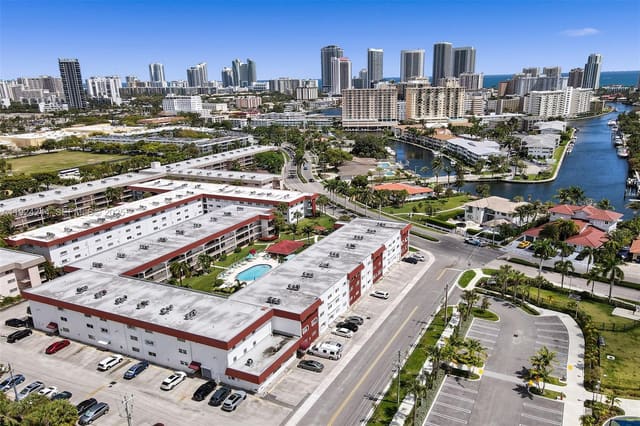 580 Egret Drive 220, sold in Casa Paradiso Co-Op, Hallandale Beach, FL