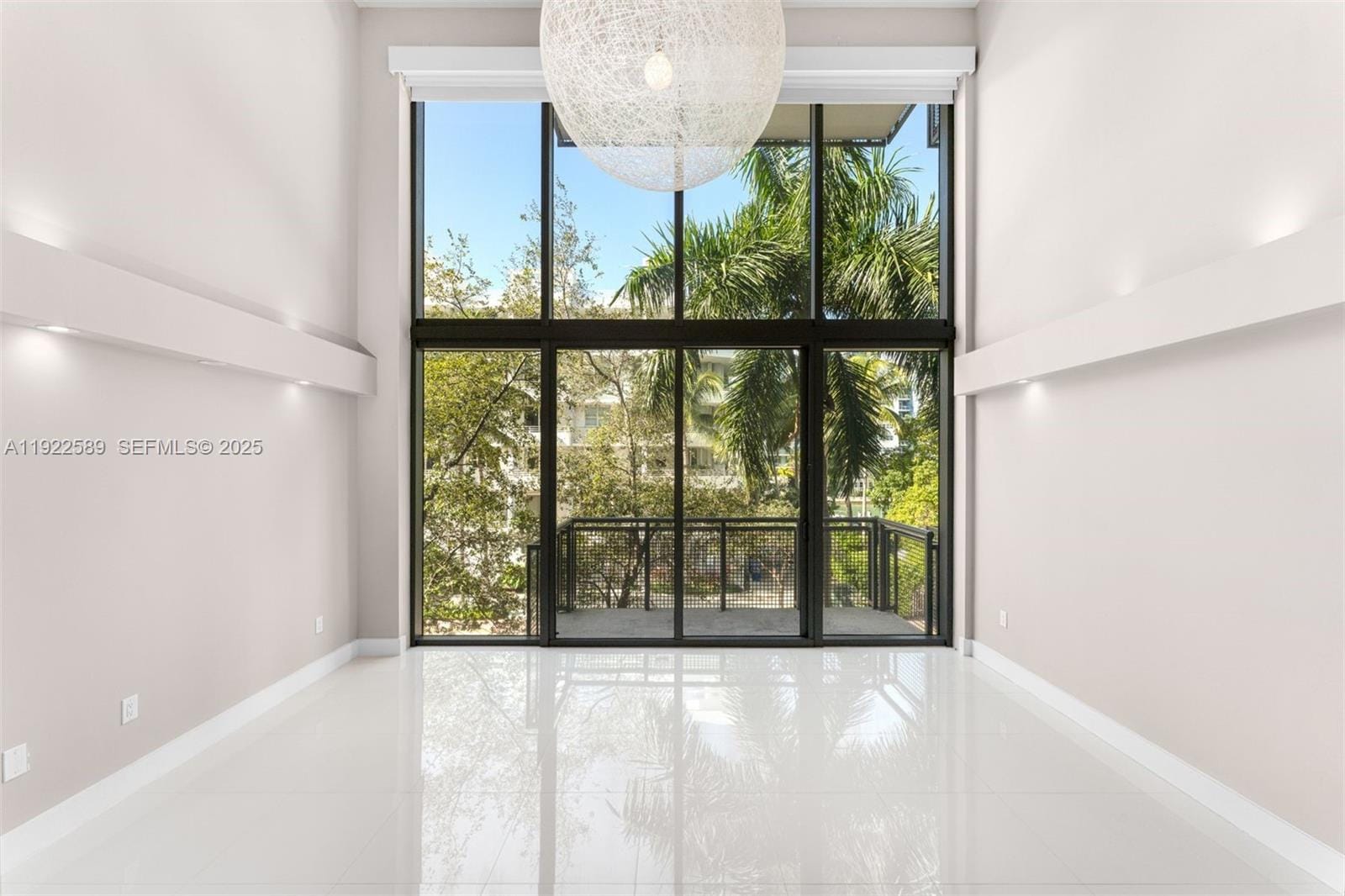6000 Collins Avenue 330, Miami Beach, FL 33140 photo 2