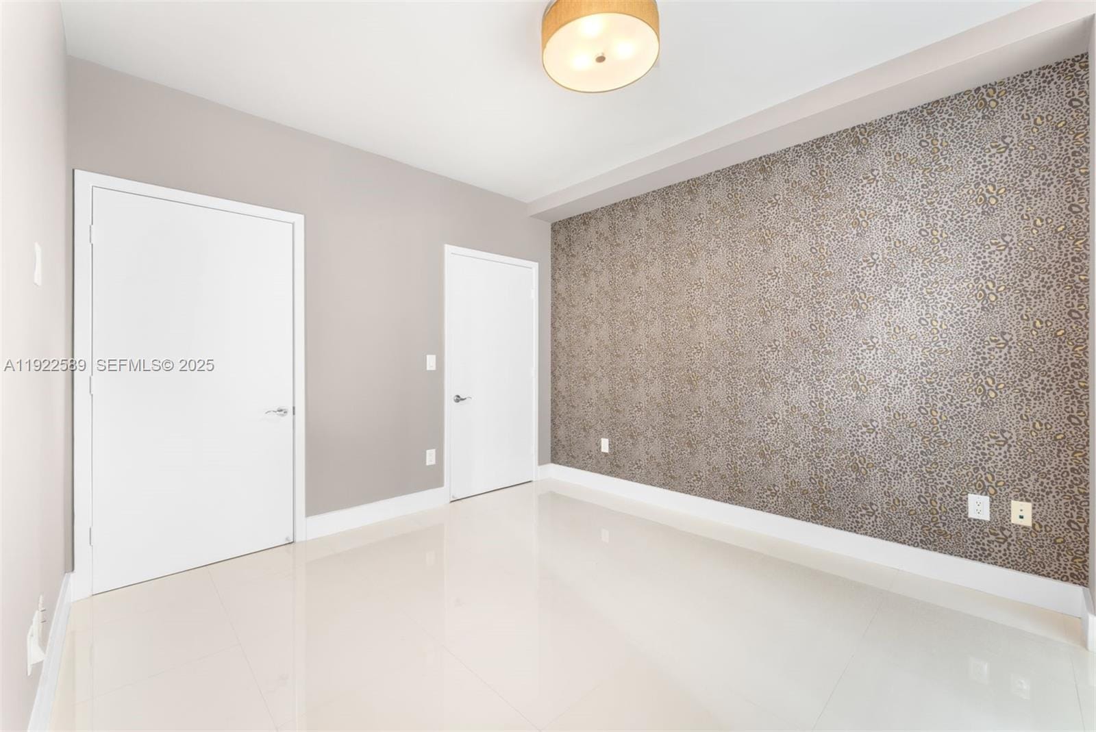 6000 Collins Avenue 330, Miami Beach, FL 33140 photo 12