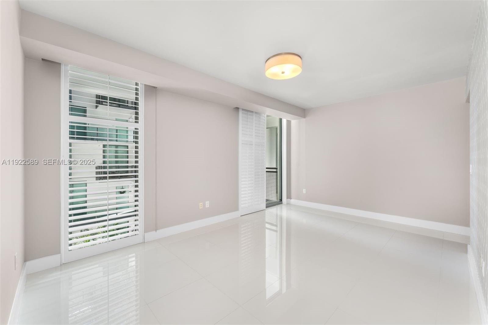 6000 Collins Avenue 330, Miami Beach, FL 33140 photo 18