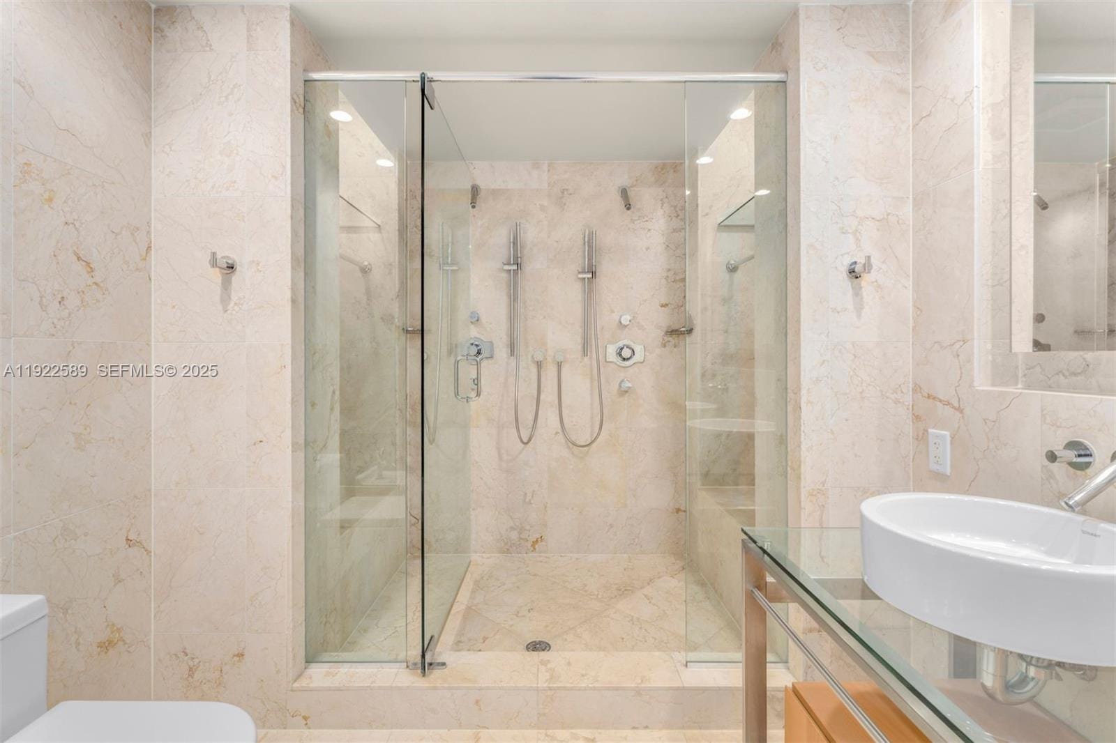 6000 Collins Avenue 330, Miami Beach, FL 33140 photo 22