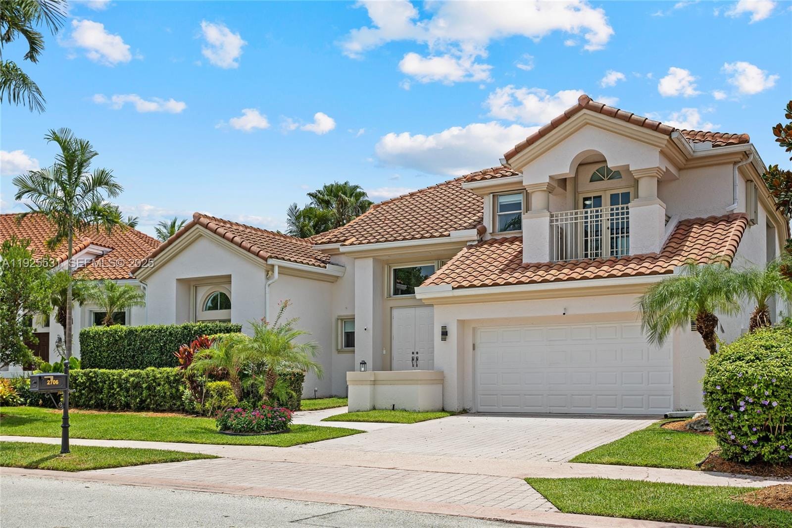 2706 Oakmont, Weston, FL 33332