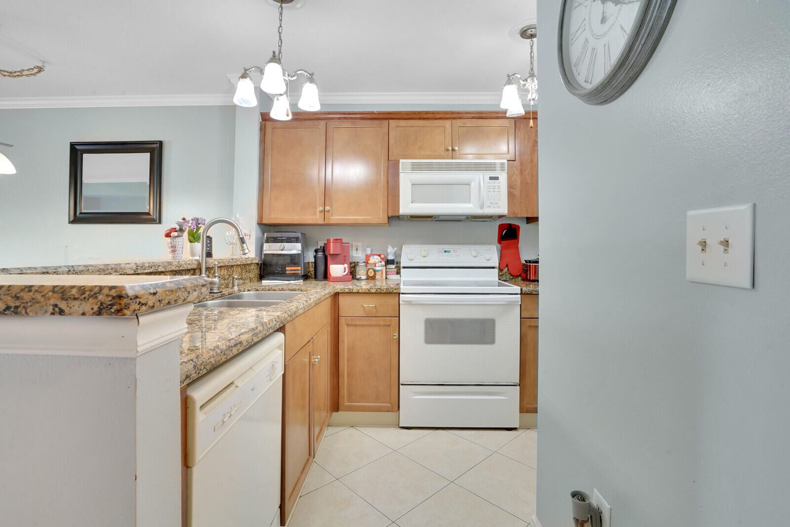 4855 Via Palm Lakes 902 — photo 2