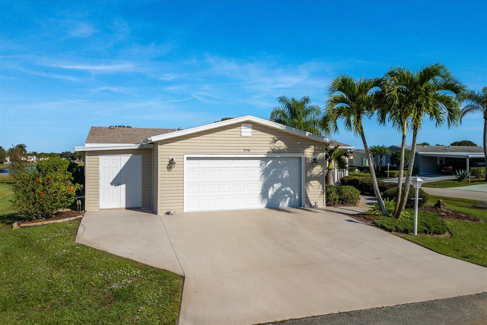 3116 8th Hole Drive, Port St. Lucie, FL 34952 photo 5