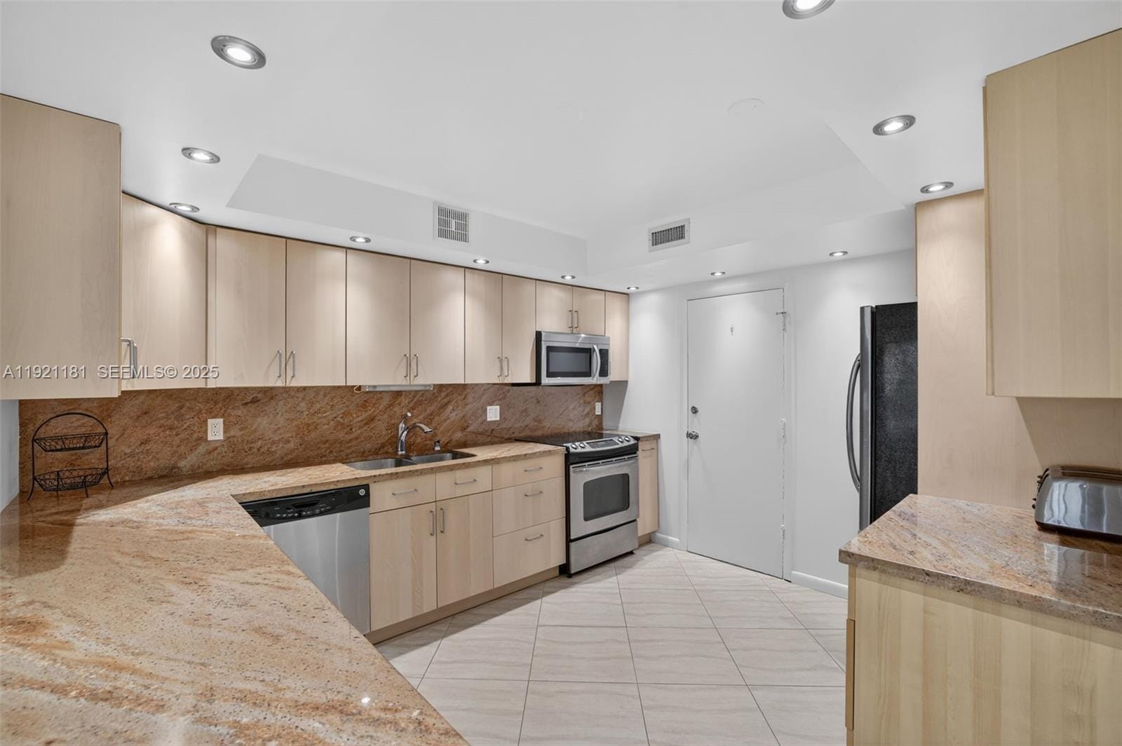 200 Diplomat Parkway 531 — photo 11