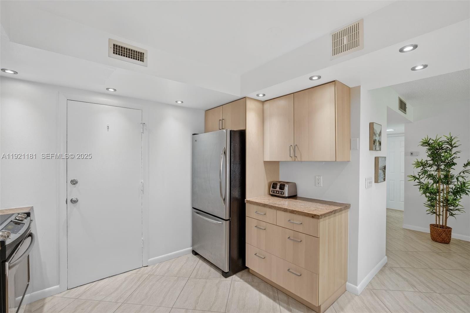 200 Diplomat Parkway 531, Hallandale Beach, FL 33009 photo 13