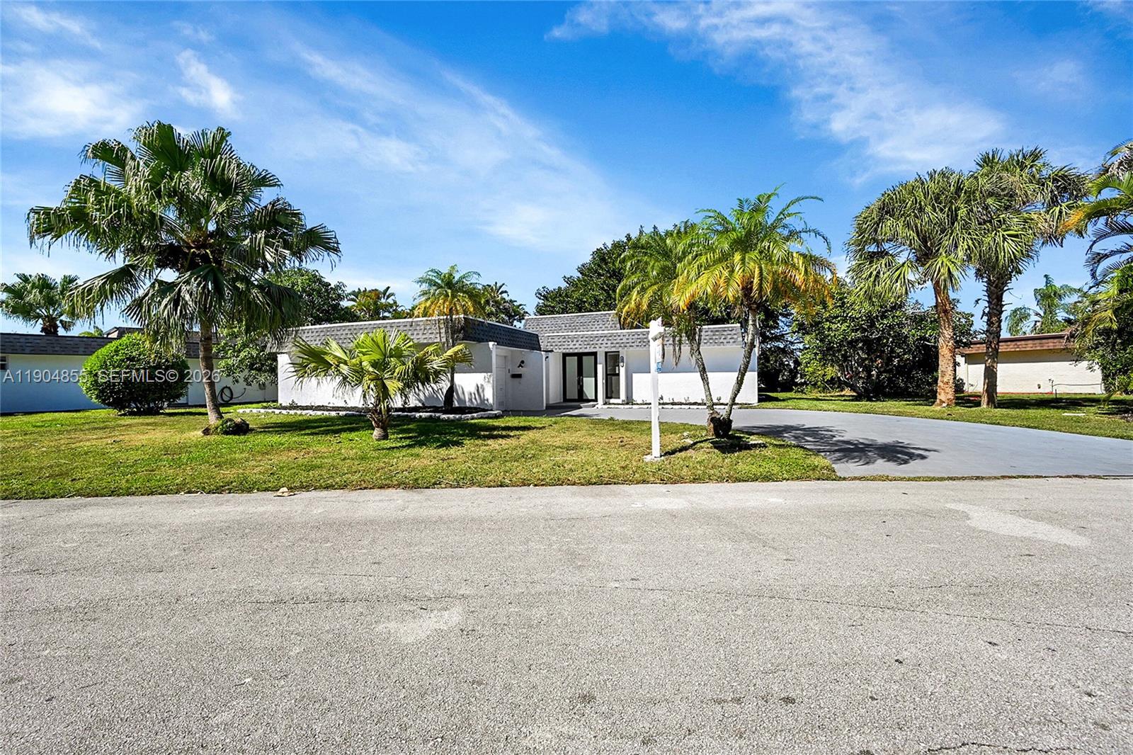 4603 King Palm Drive — photo 2