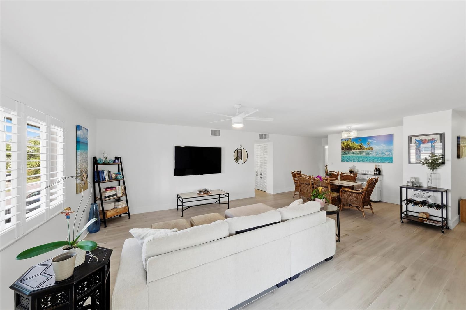 1450 N Riverside Drive 201 — photo 4