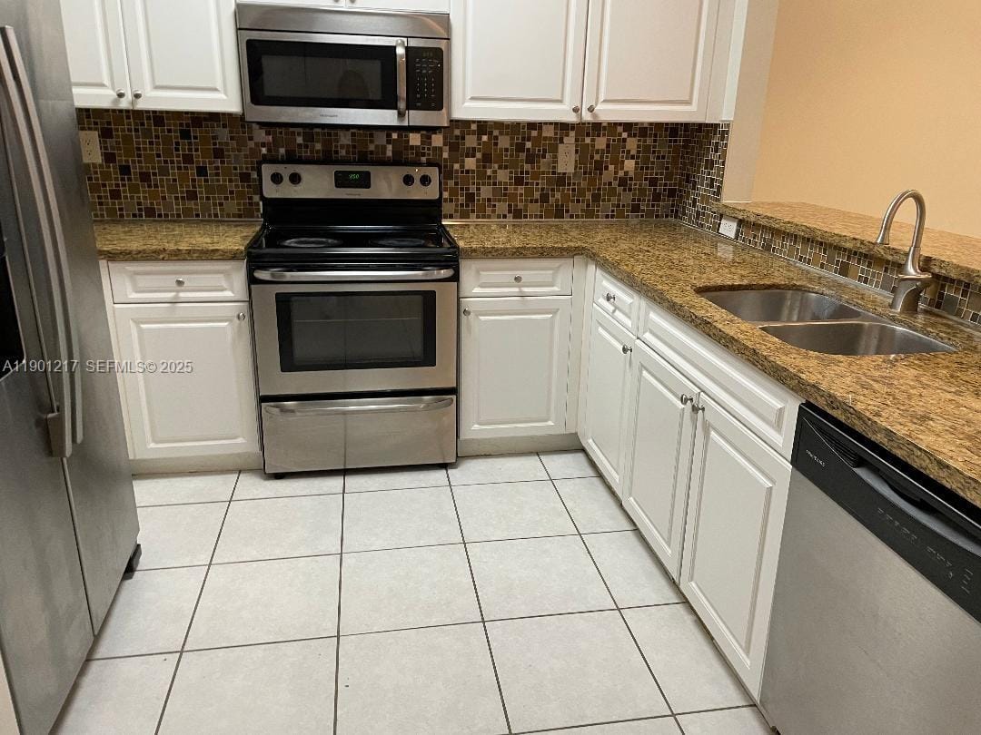 16530 SW 96th Terrace, Miami, FL 33196 photo 6