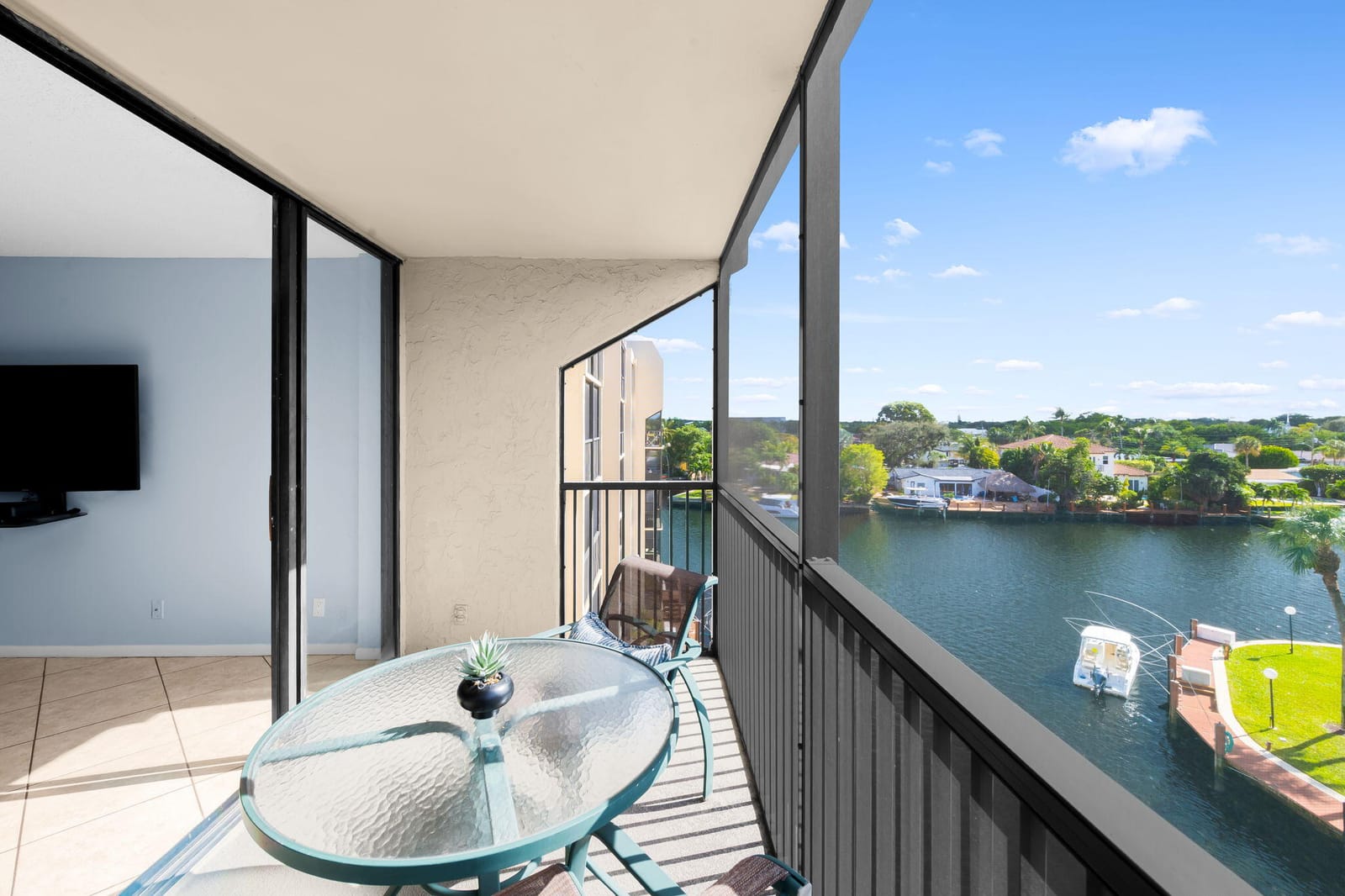 15 Royal Palm Way 505, Boca Raton, FL 33432