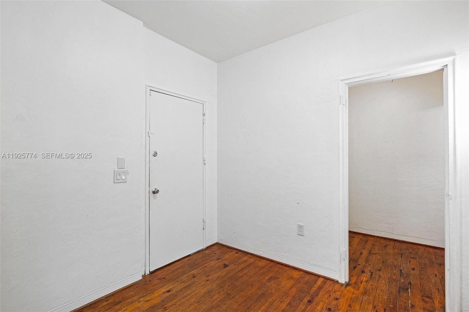 1611 Euclid Avenue 8 — photo 12