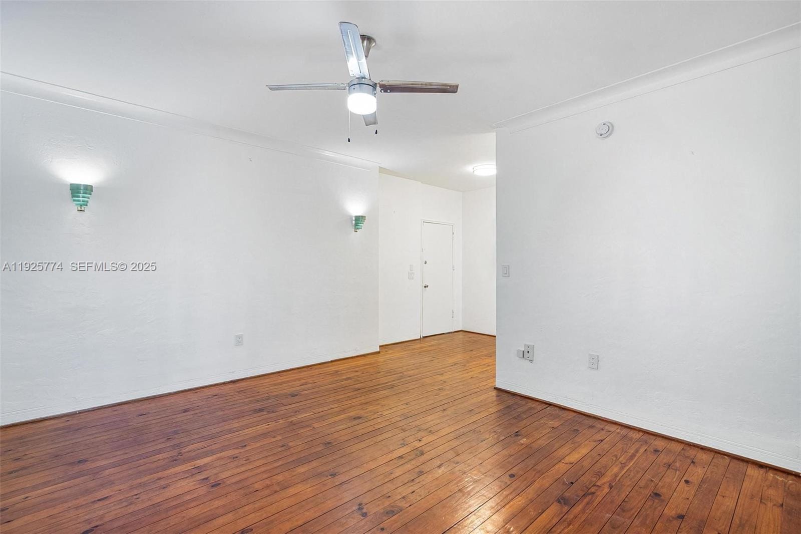 1611 Euclid Avenue 8 — photo 9