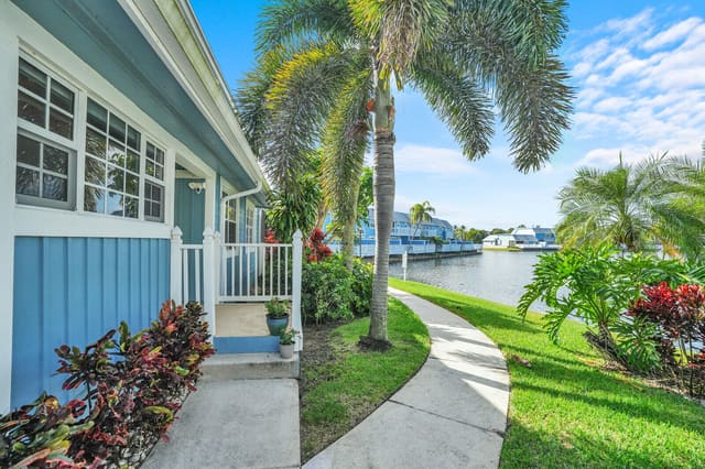 622 Ocean Dunes Circle, Jupiter, FL 33477
