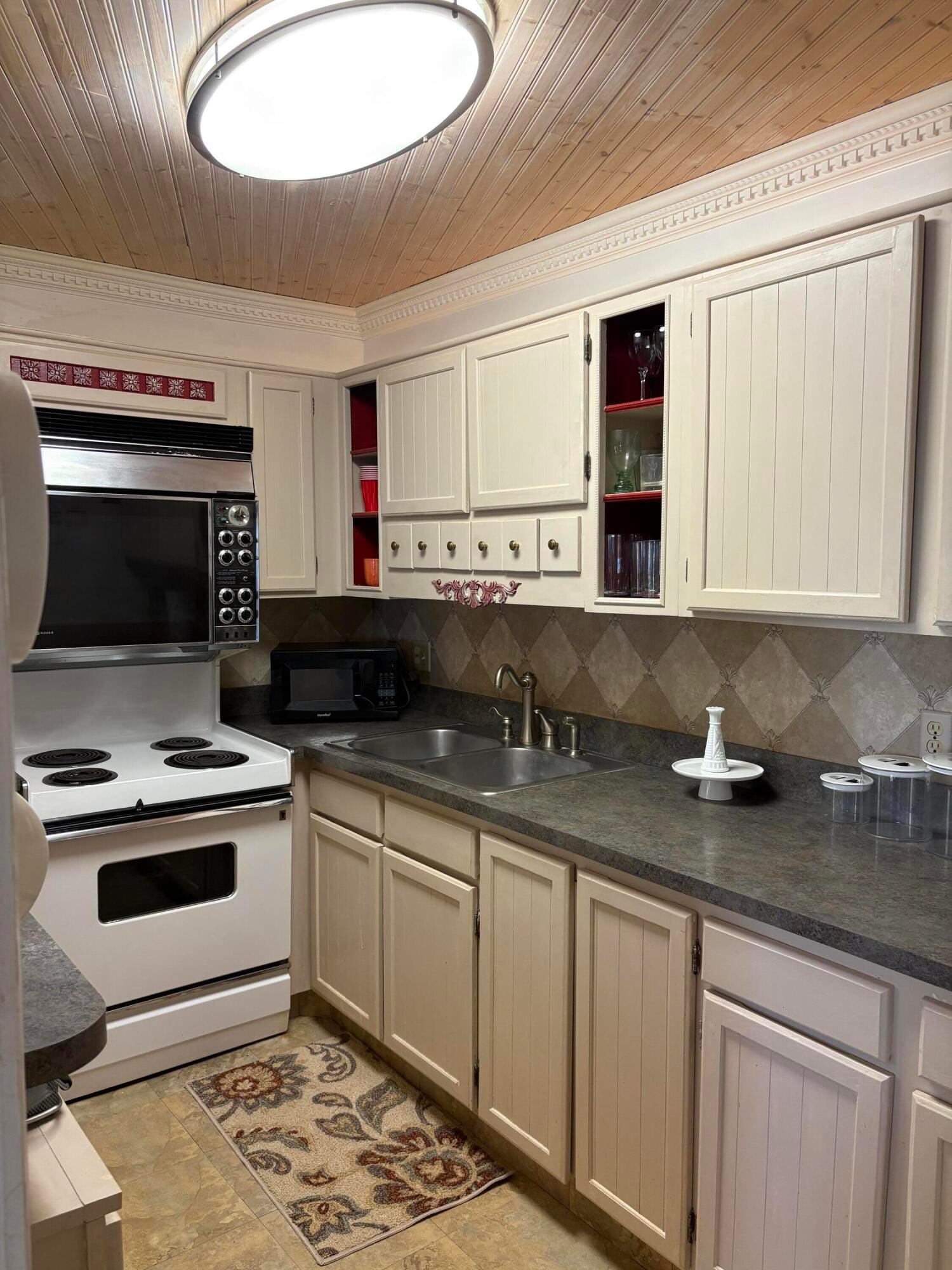 1357 NE Ocean Boulevard 316, Stuart, FL 34996 photo 9