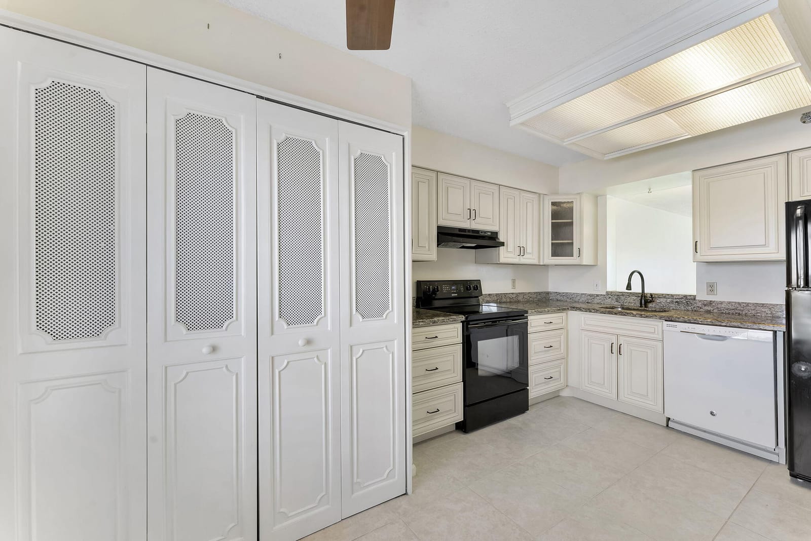 14575 Bonaire Boulevard 304, Delray Beach, FL 33446 photo 17