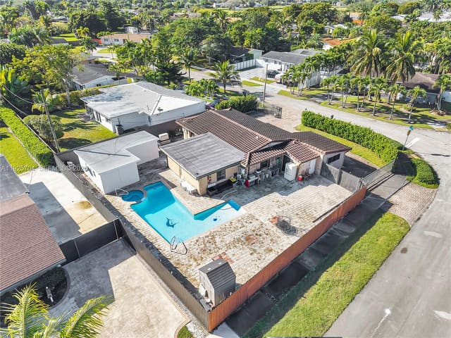 9940 SW 72nd Street, Miami, FL 33173