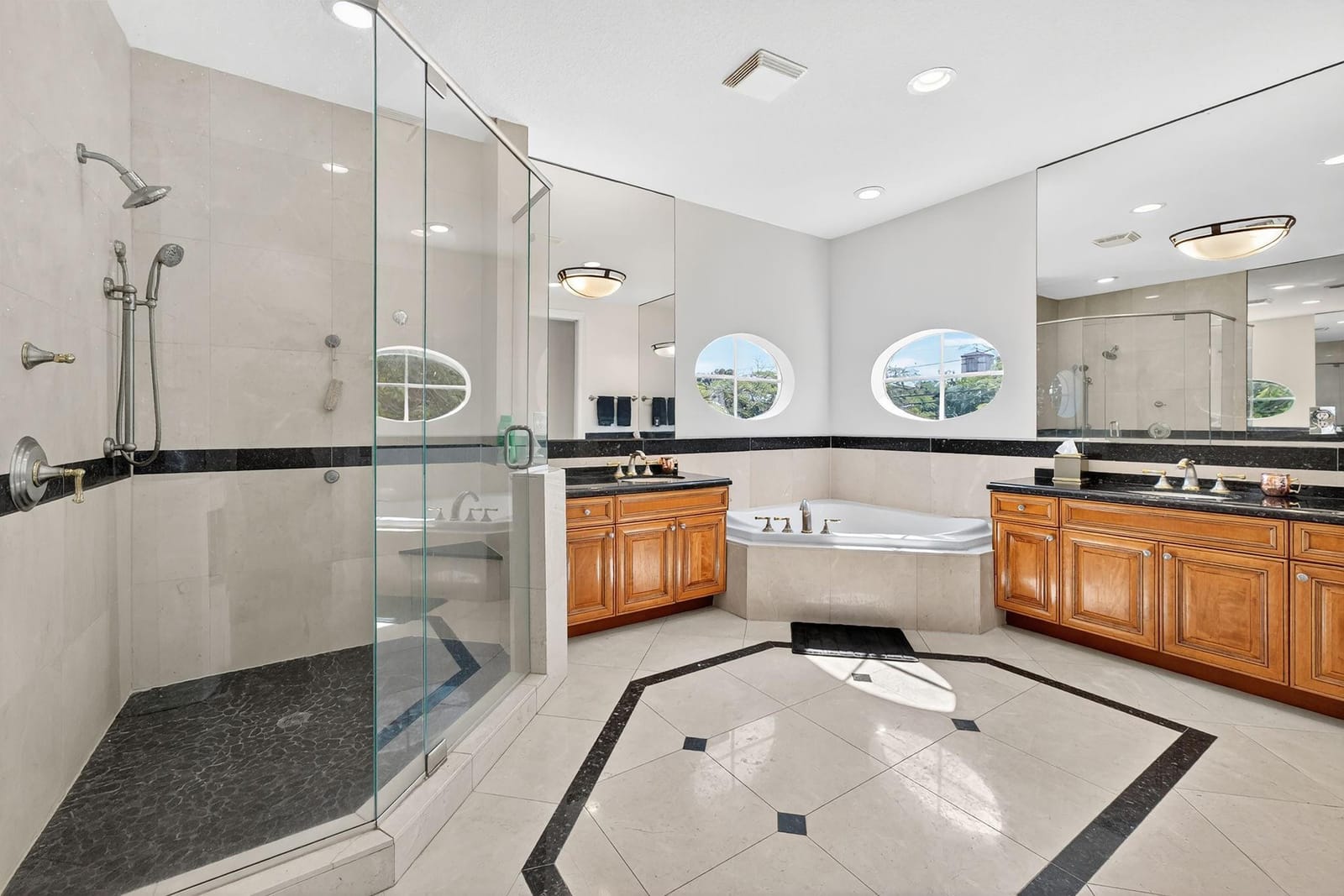 400 NE 8th Avenue, Fort Lauderdale, FL 33301 photo 17