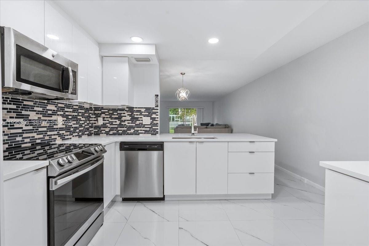 2303 Lucaya Lane E2, Coconut Creek, FL 33066