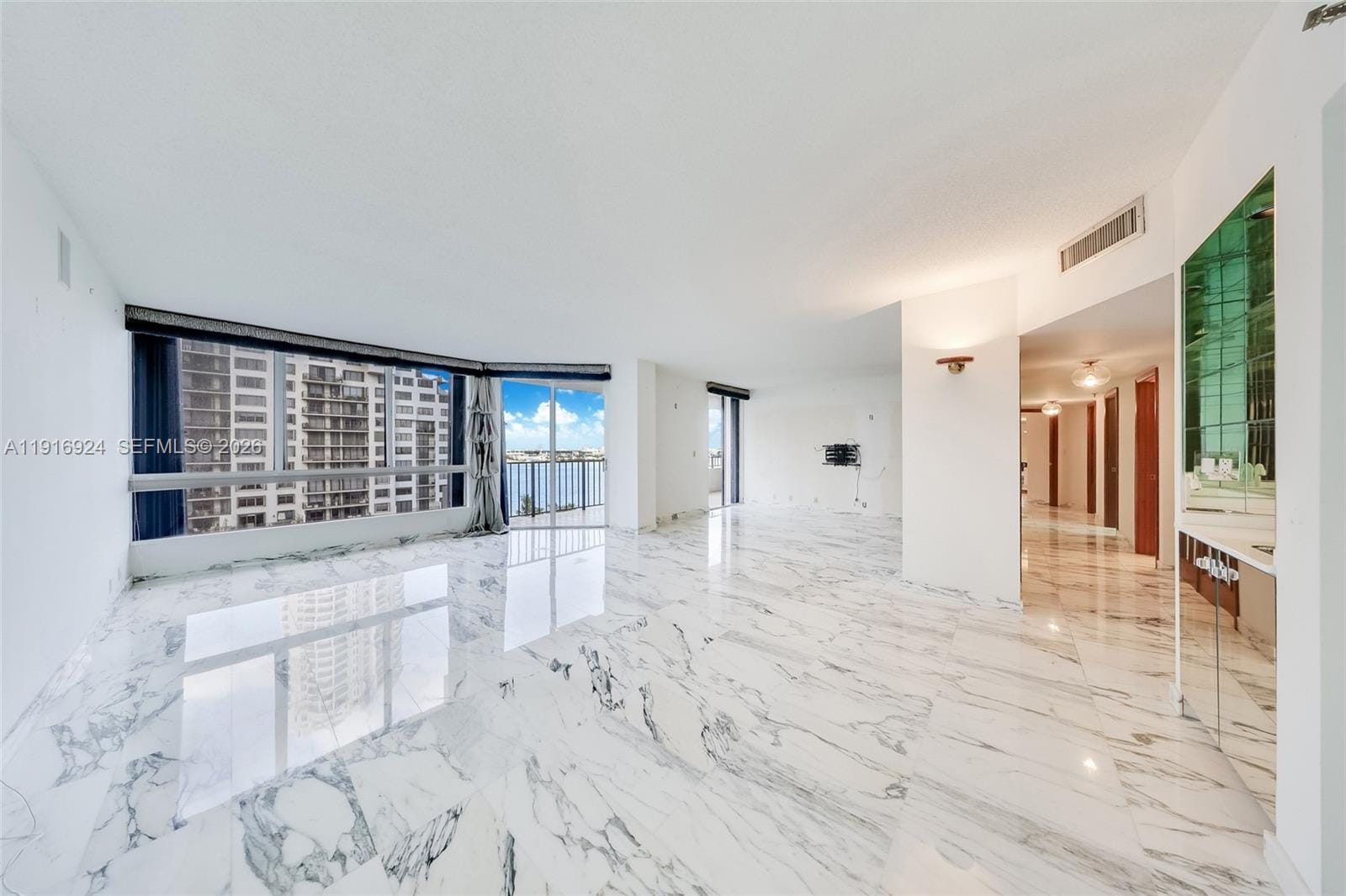 520 Brickell Key Drive A1104, Miami, FL 33131 photo 2